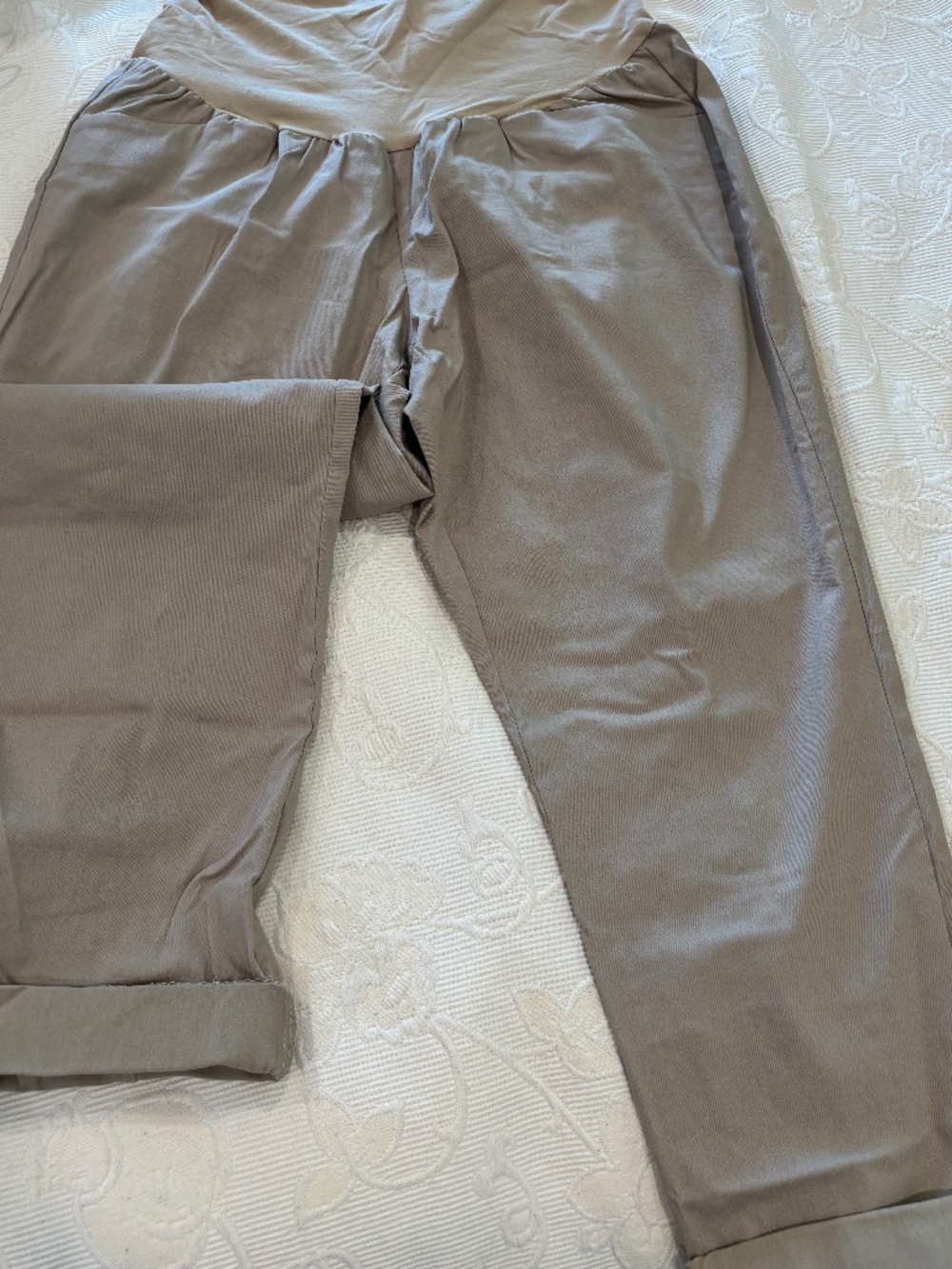 Motherhood Maternity Secret Fit Belly Super Stretch Work Pants Sand Khaki Size X